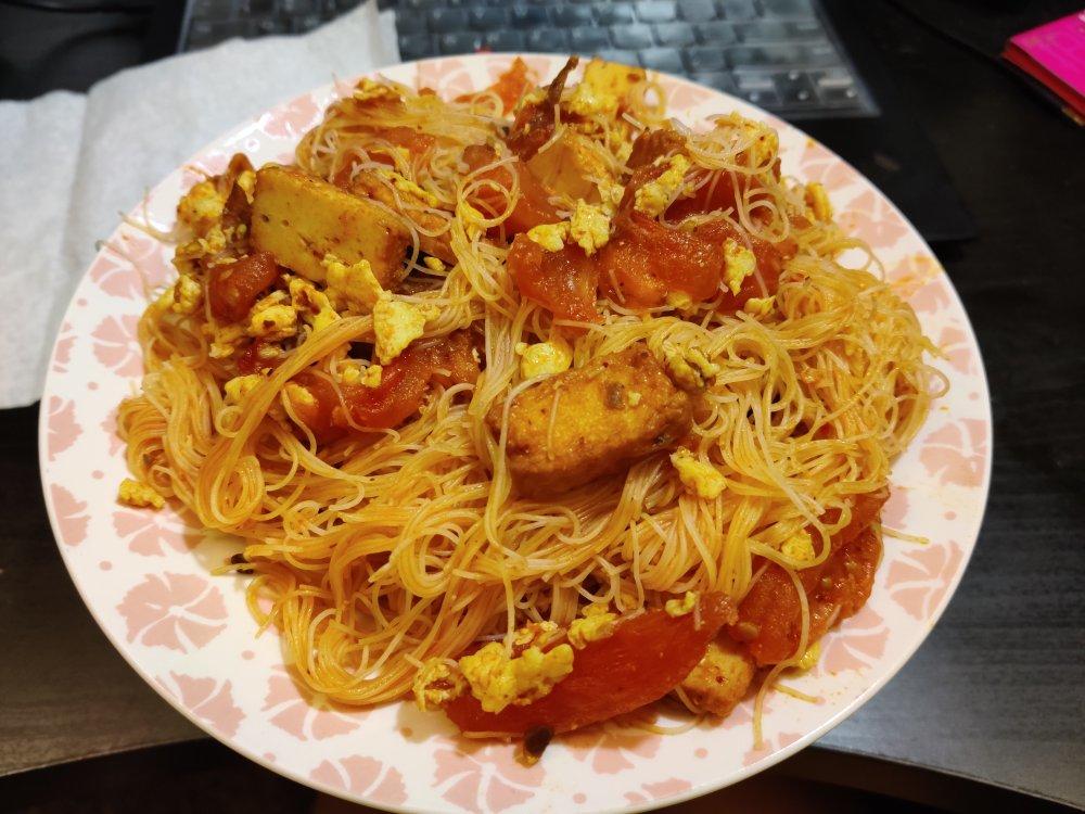 包菜虾米炒粉丝