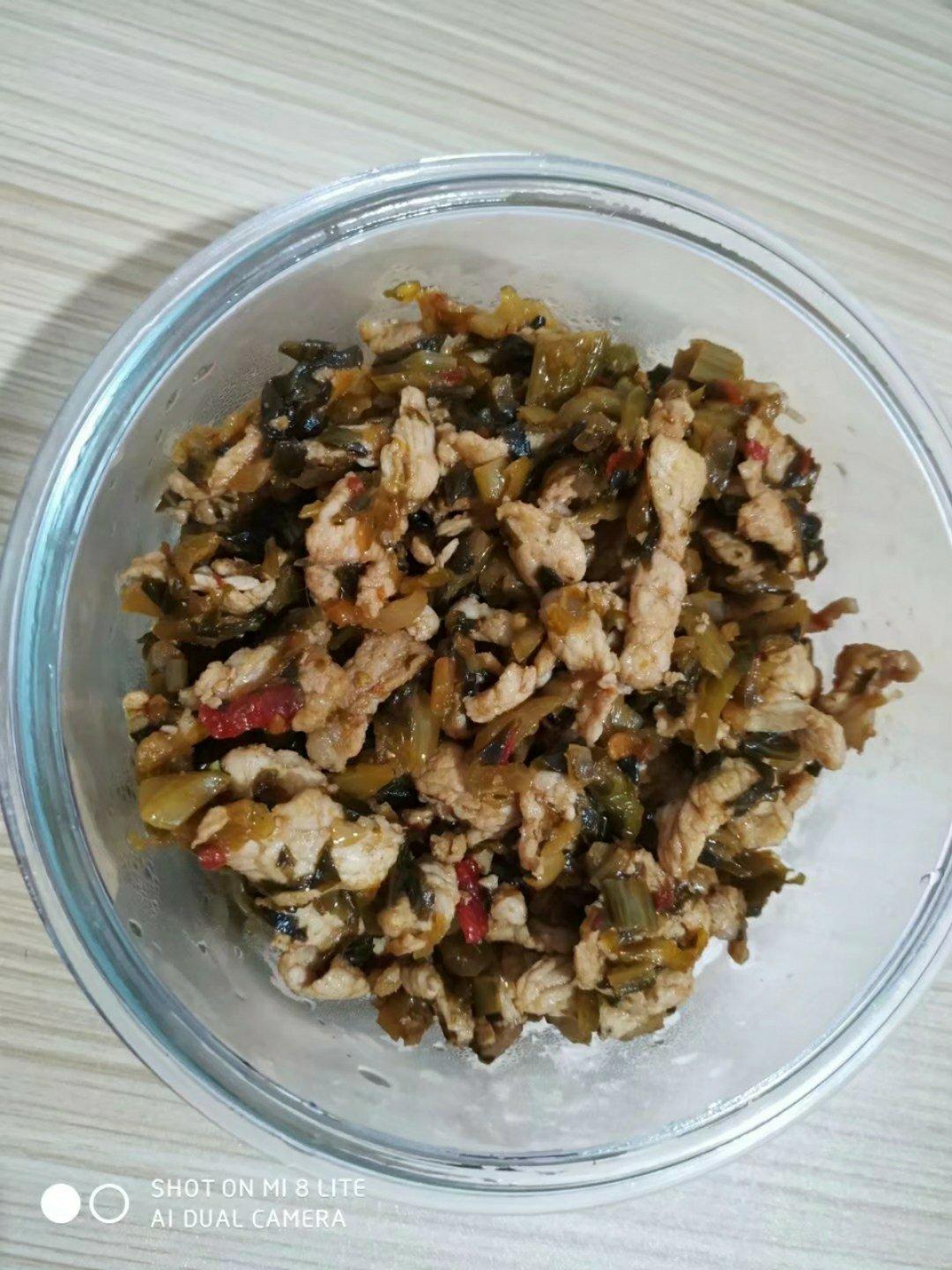 腌菜炒肉