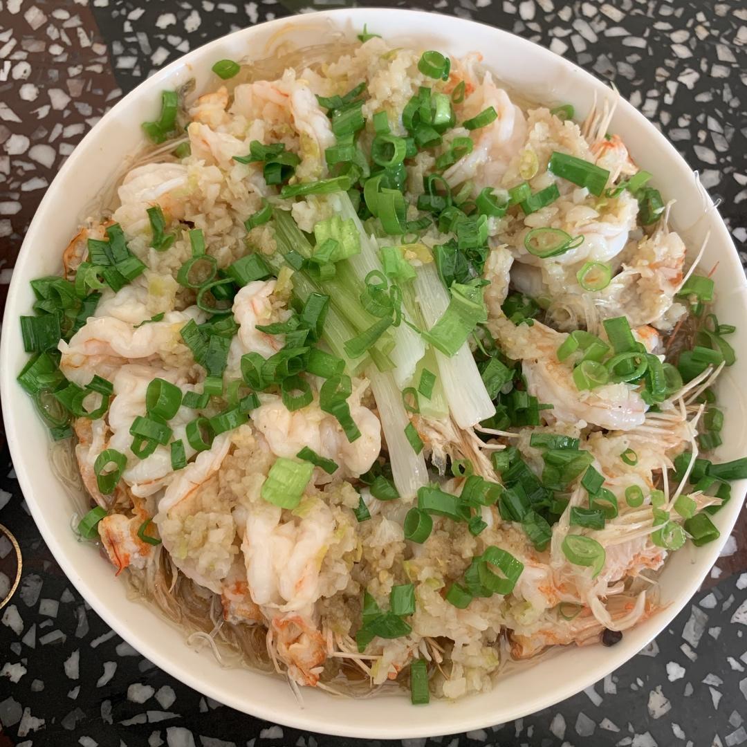 蒜蓉粉丝蒸扇贝（辣）