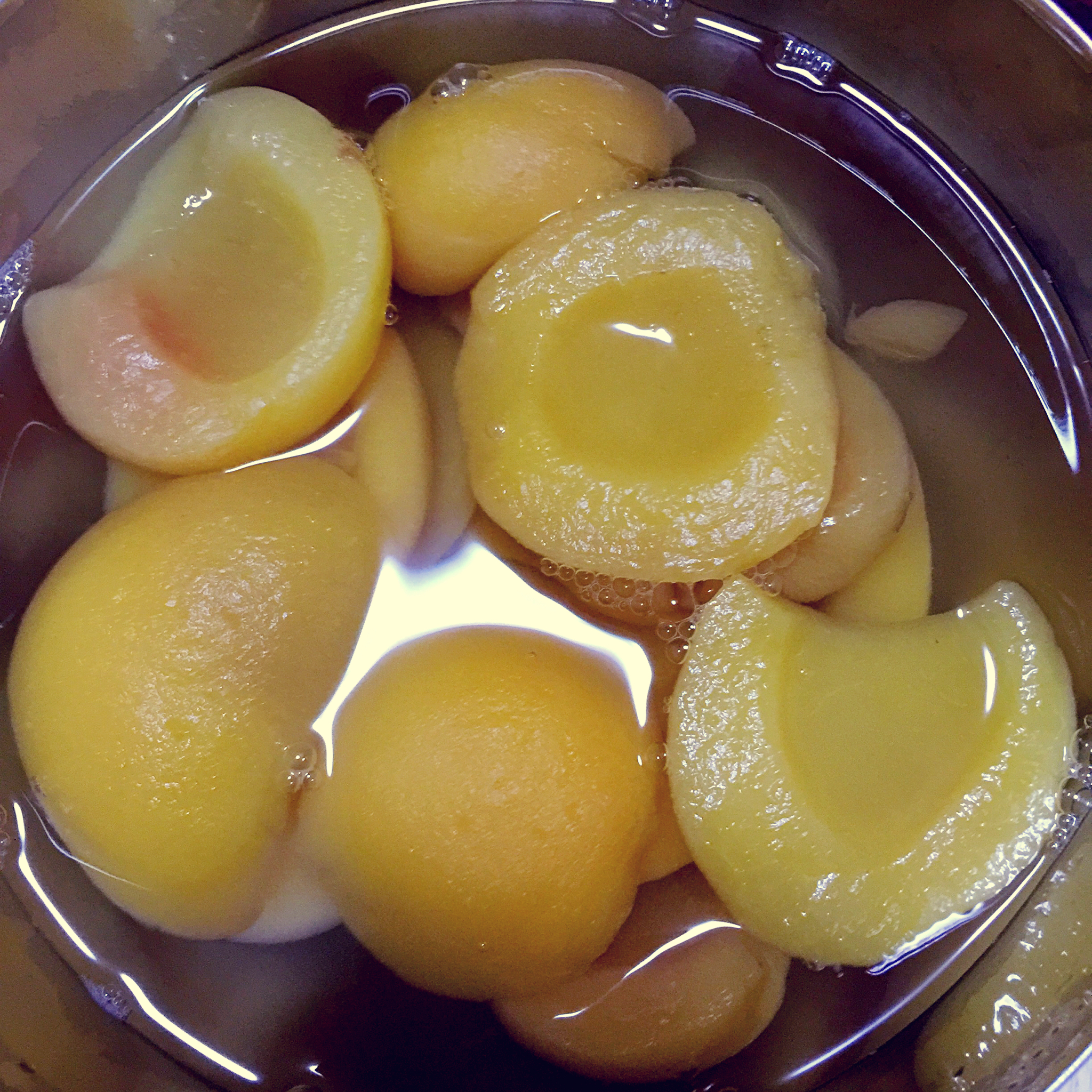 糖水桃罐头