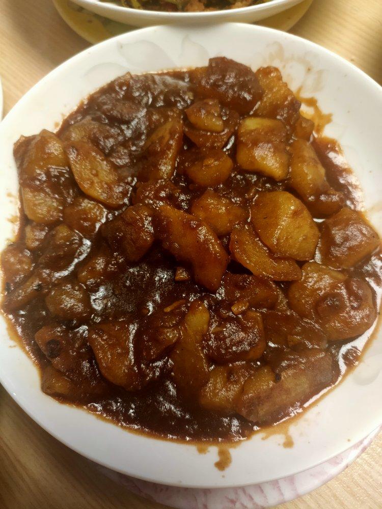🔥巨下饭，软糯入味！比肉还好吃的红烧土豆