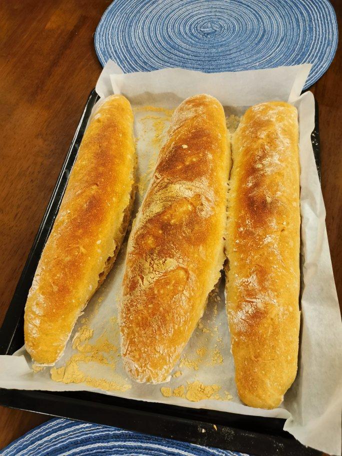 香脆健康的全麦法棍Whole Wheat Baguette