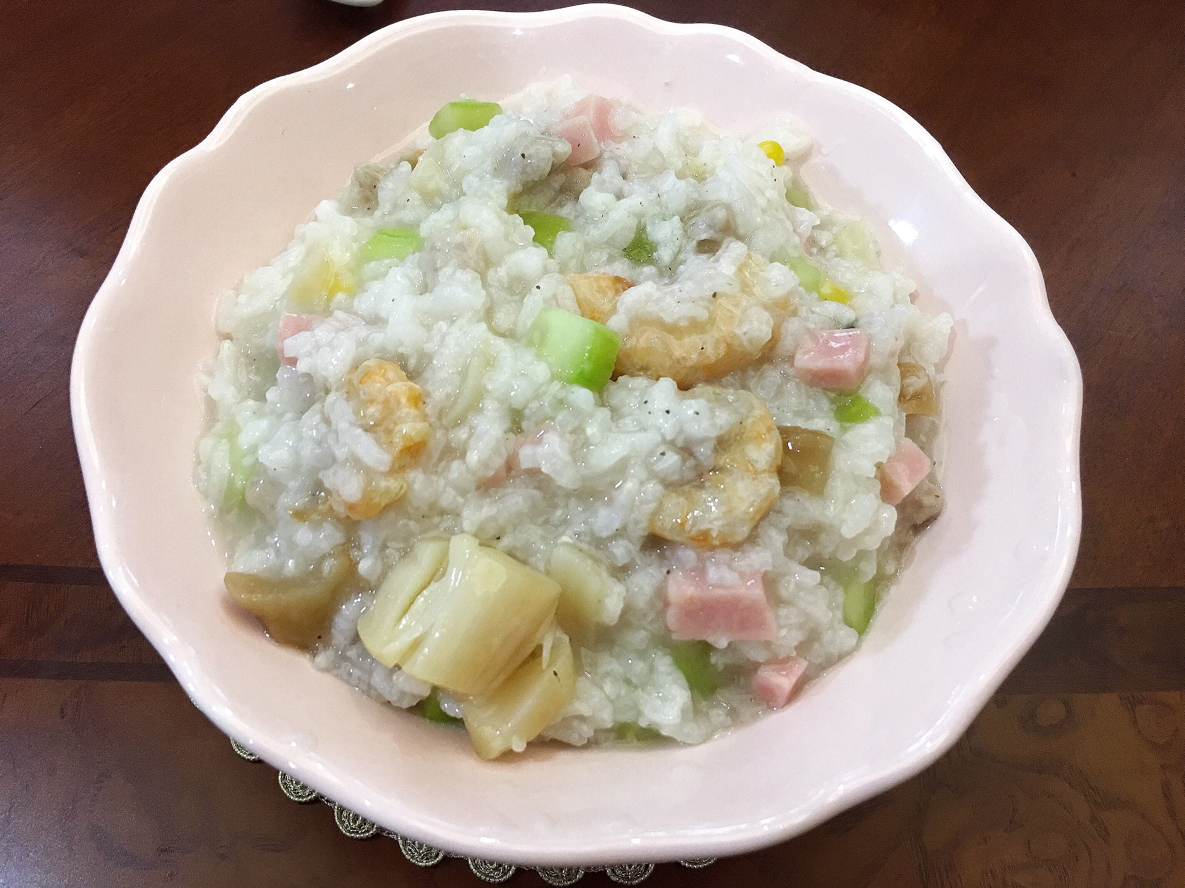 海米干贝海鲜肉粒蔬菜粥的做法
