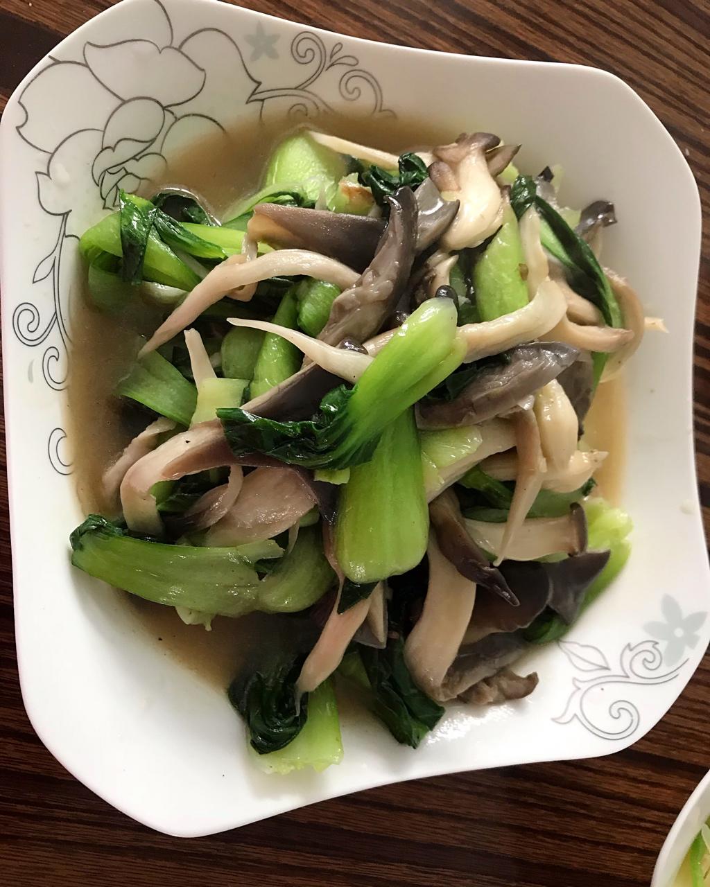 蘑菇青菜