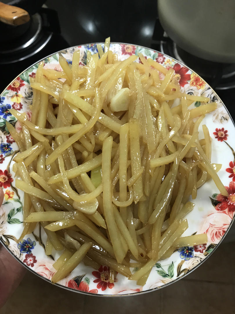 在家也能做出馆子味儿的醋溜/炝炒/酸辣土豆丝（就是那道看似简单，实则步步玄机的土豆丝）