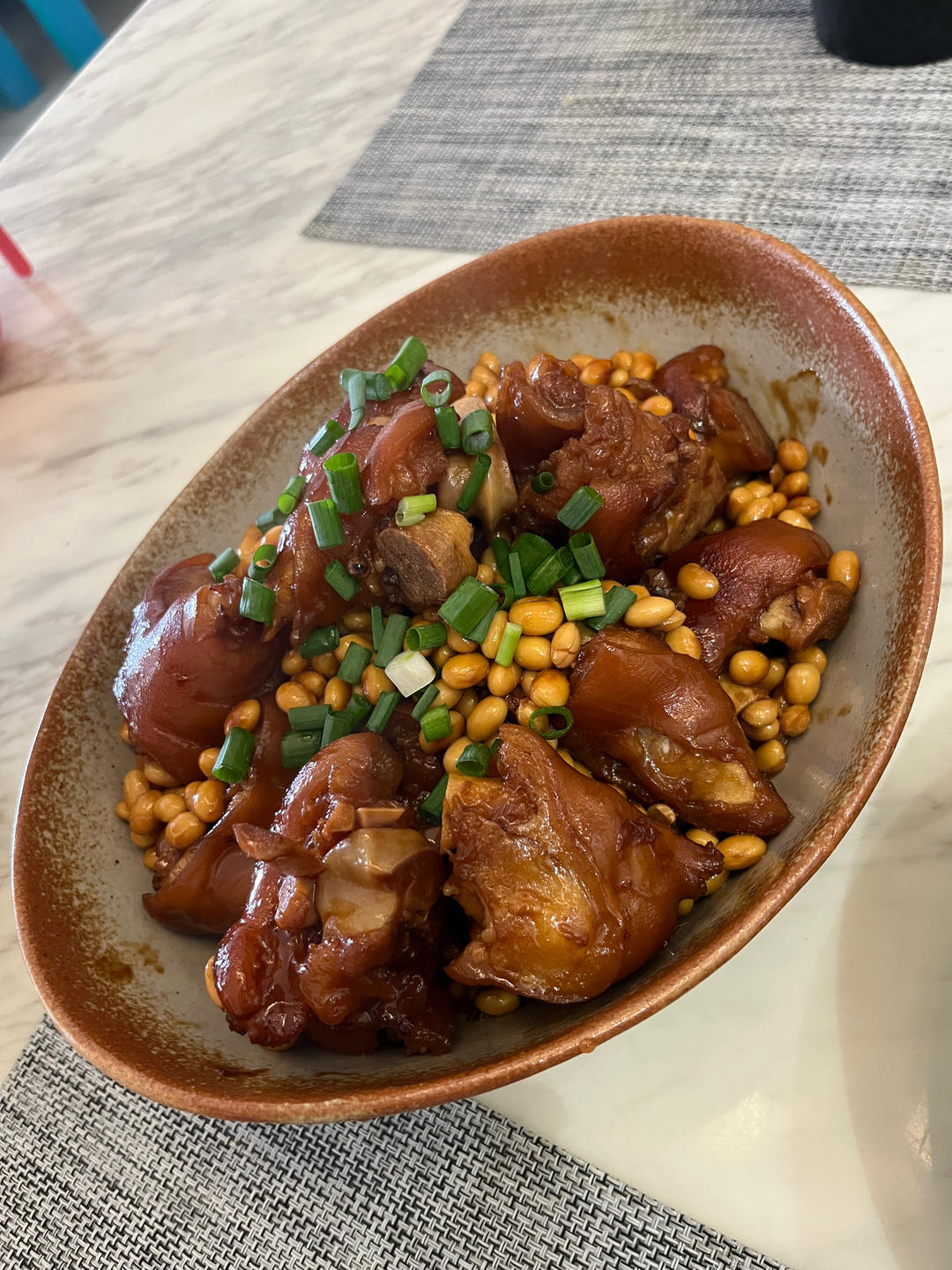 流口水的黄豆炖猪蹄