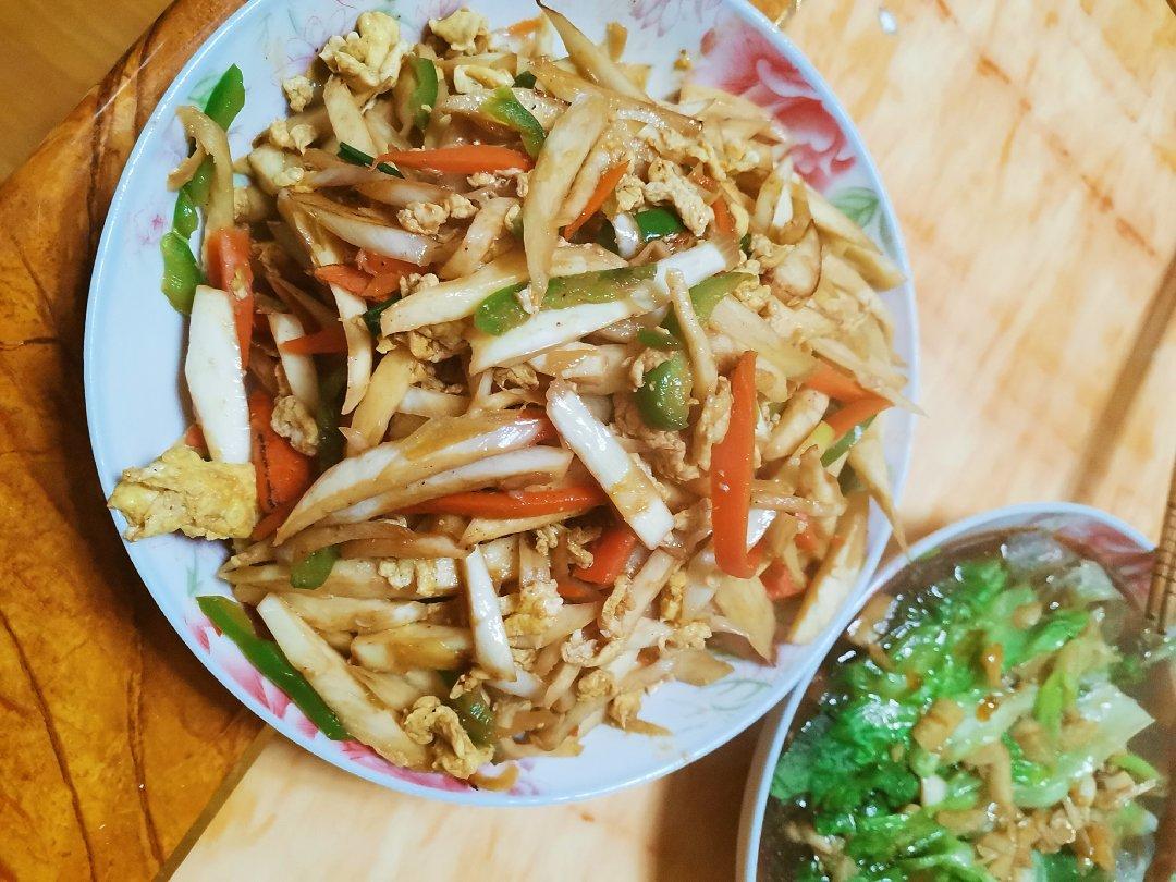 茭白炒鸡蛋