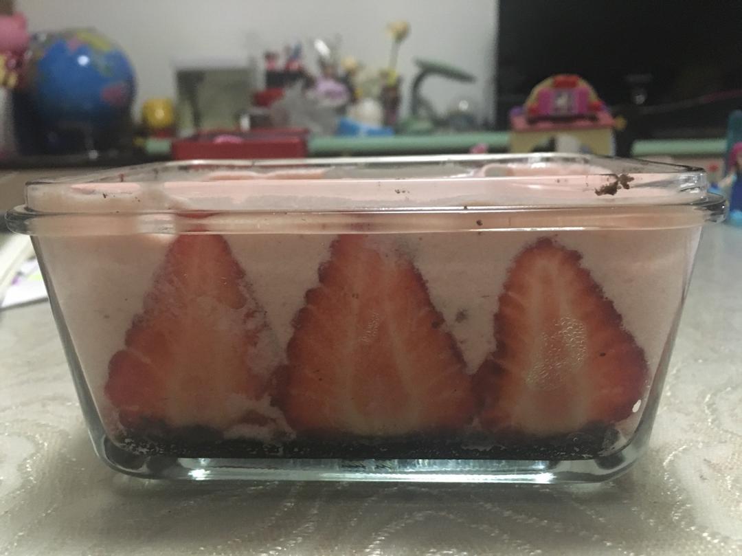 草莓慕斯