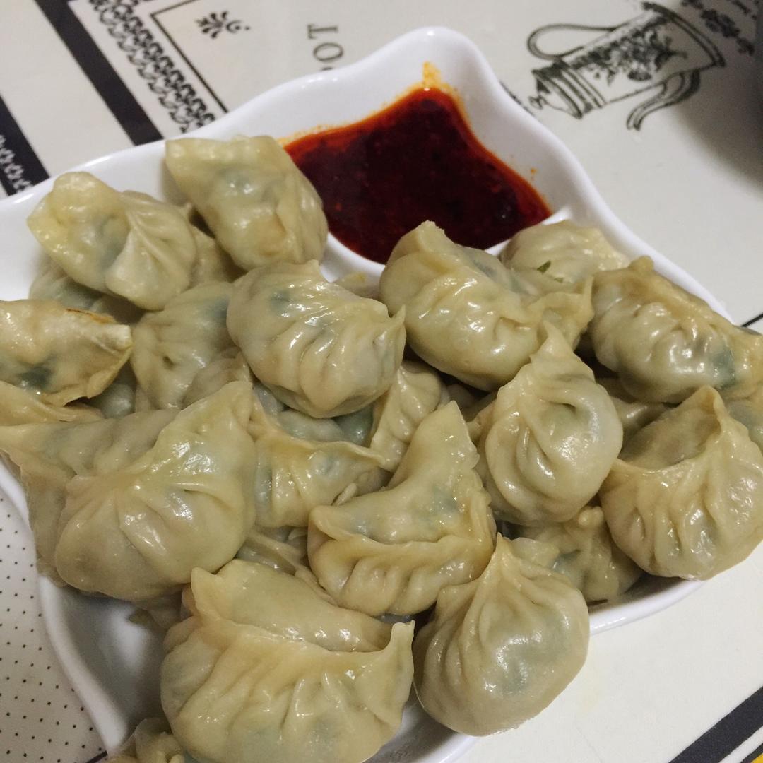 半烫面饺子皮（锅贴、蒸饺、烧卖、剩了还可以烙饼）