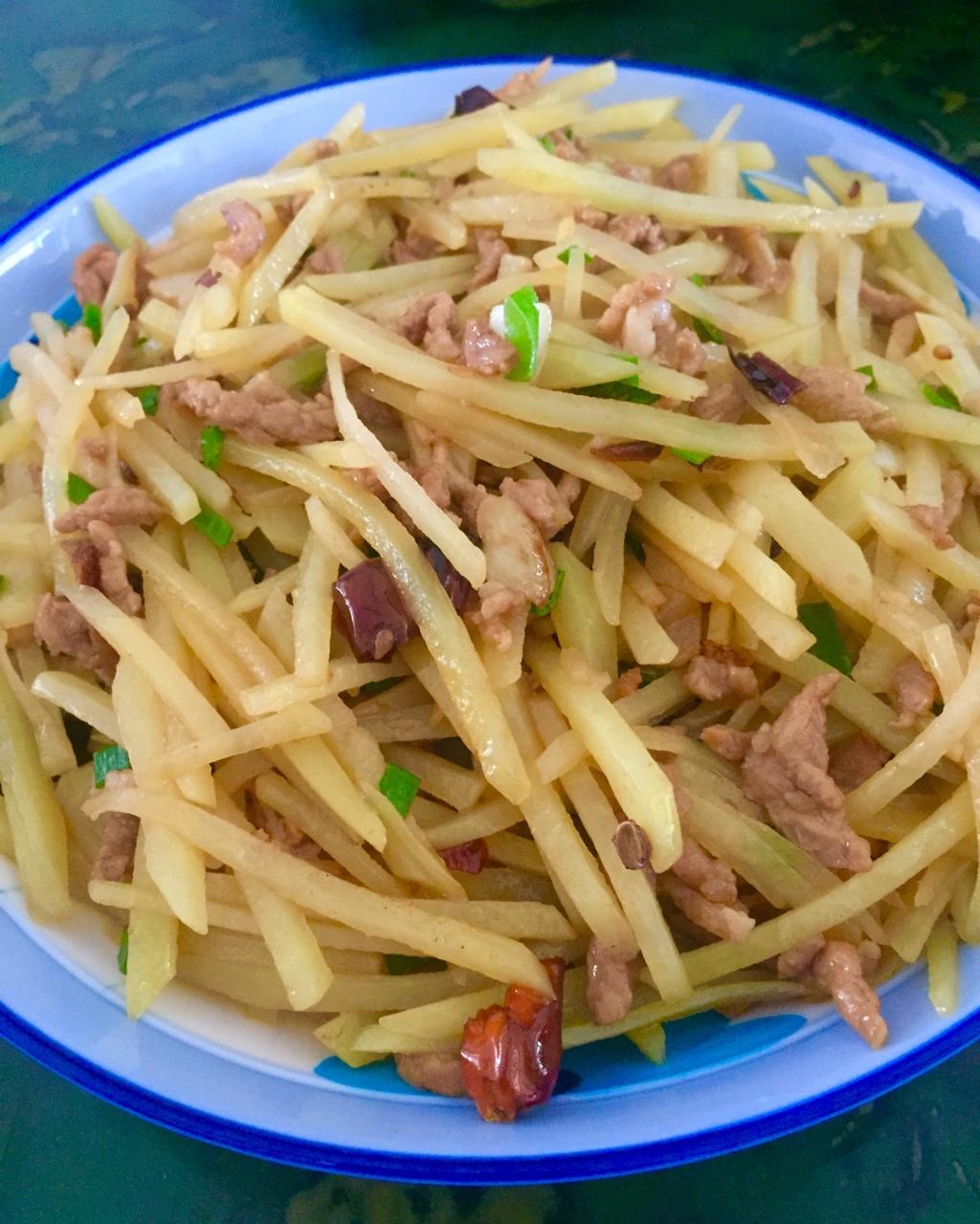 火星猫做的土豆丝炒肉