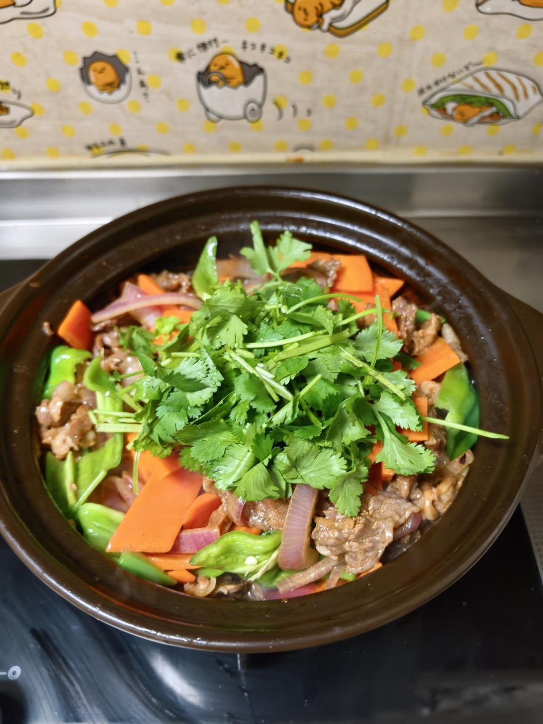 砂锅牛肉啫啫煲