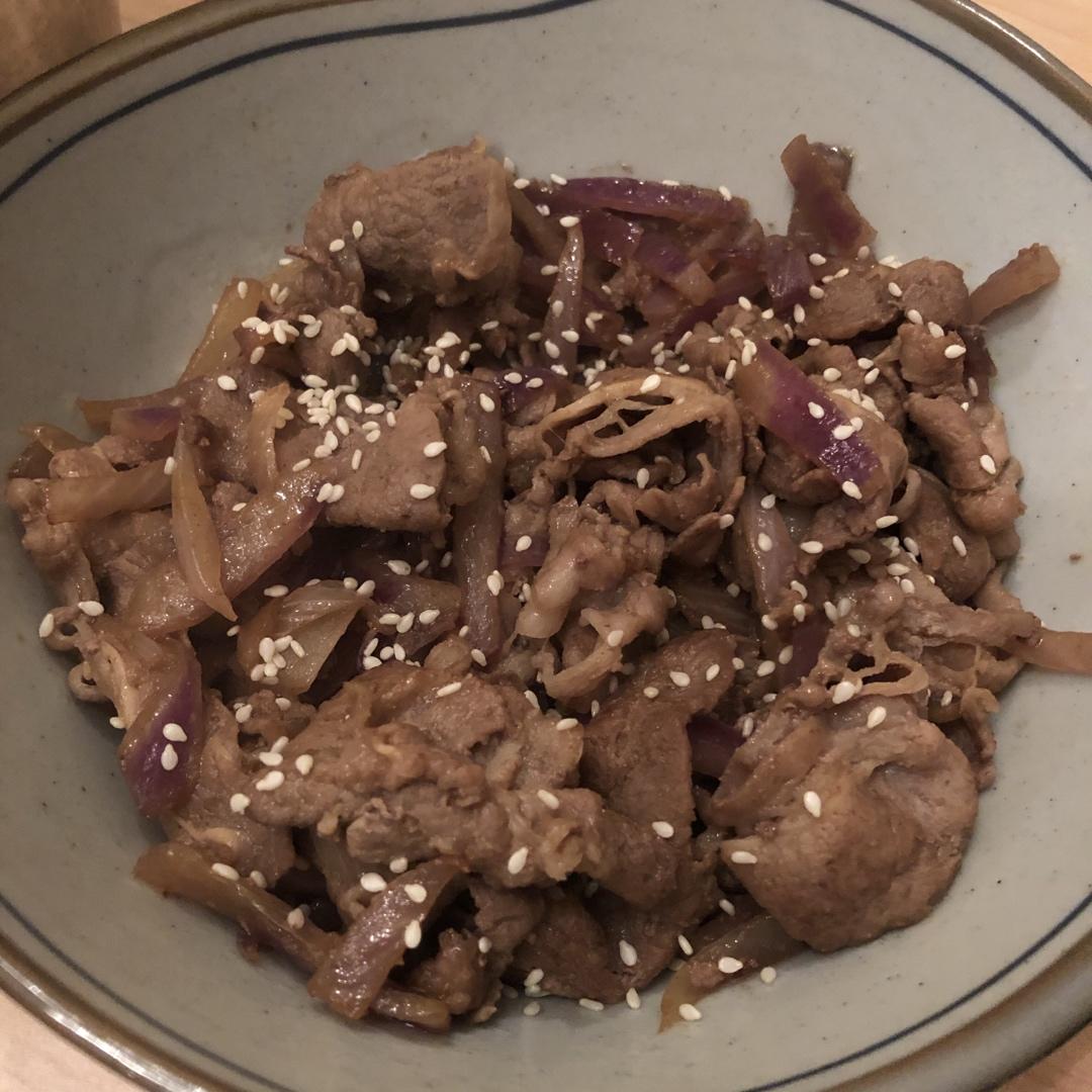 孜然洋葱肥牛（老北京炙子烤肉）