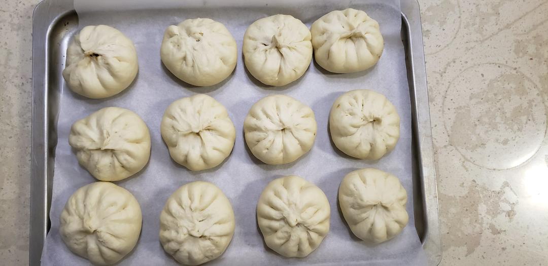 鲜美多汁的洋葱牛肉包子