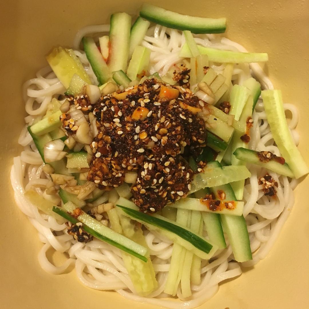 姥姥的爽口凉面！（干拌挂面）