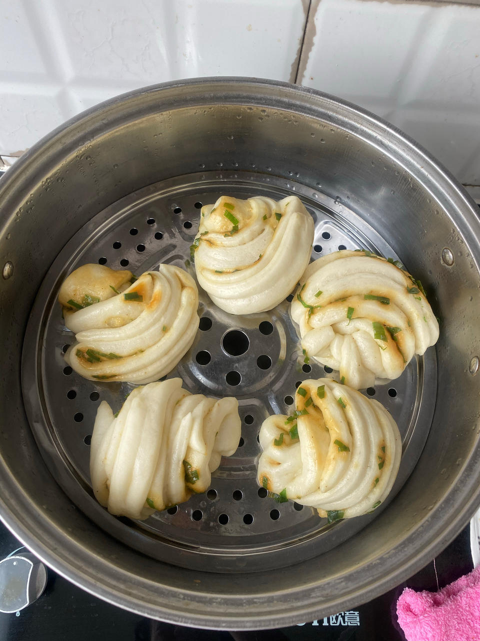 葱油花卷，一根筷子卷出漂亮的造型