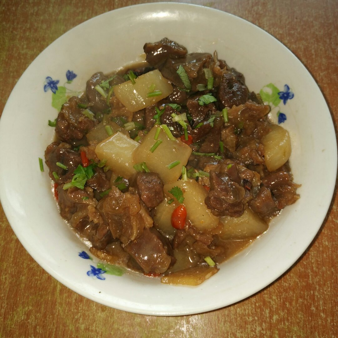 羊肉炖白萝卜