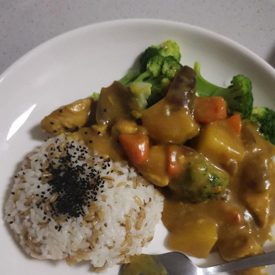 零失败日式咖喱鸡肉饭！！最正宗日本家庭做法！简单又好吃！