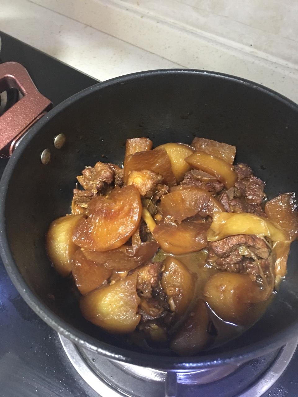 萝卜红烧排骨