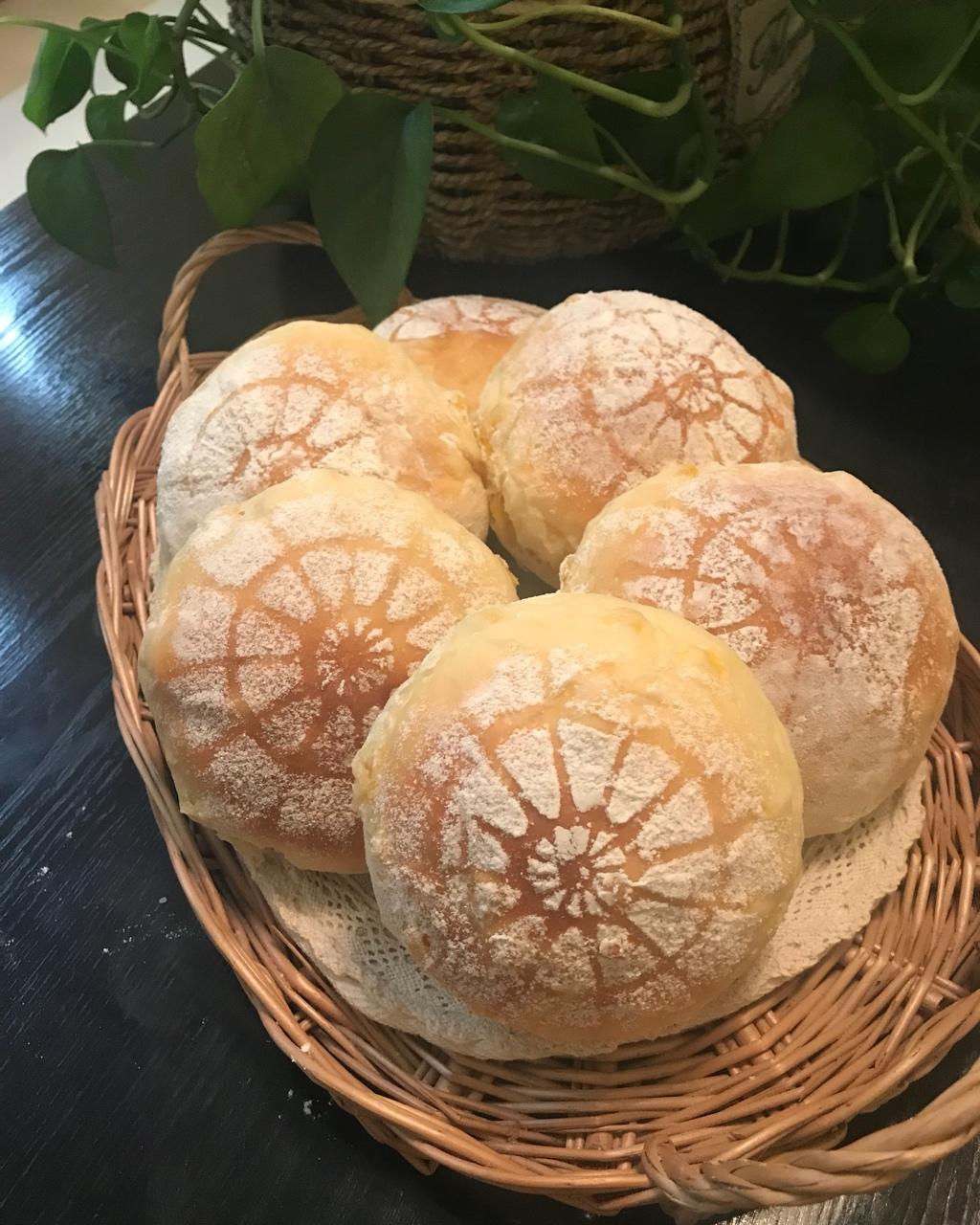 酸奶芒果包