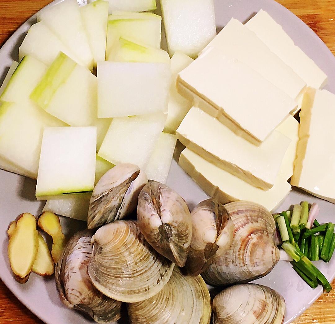 冬瓜蛤蜊豆腐湯