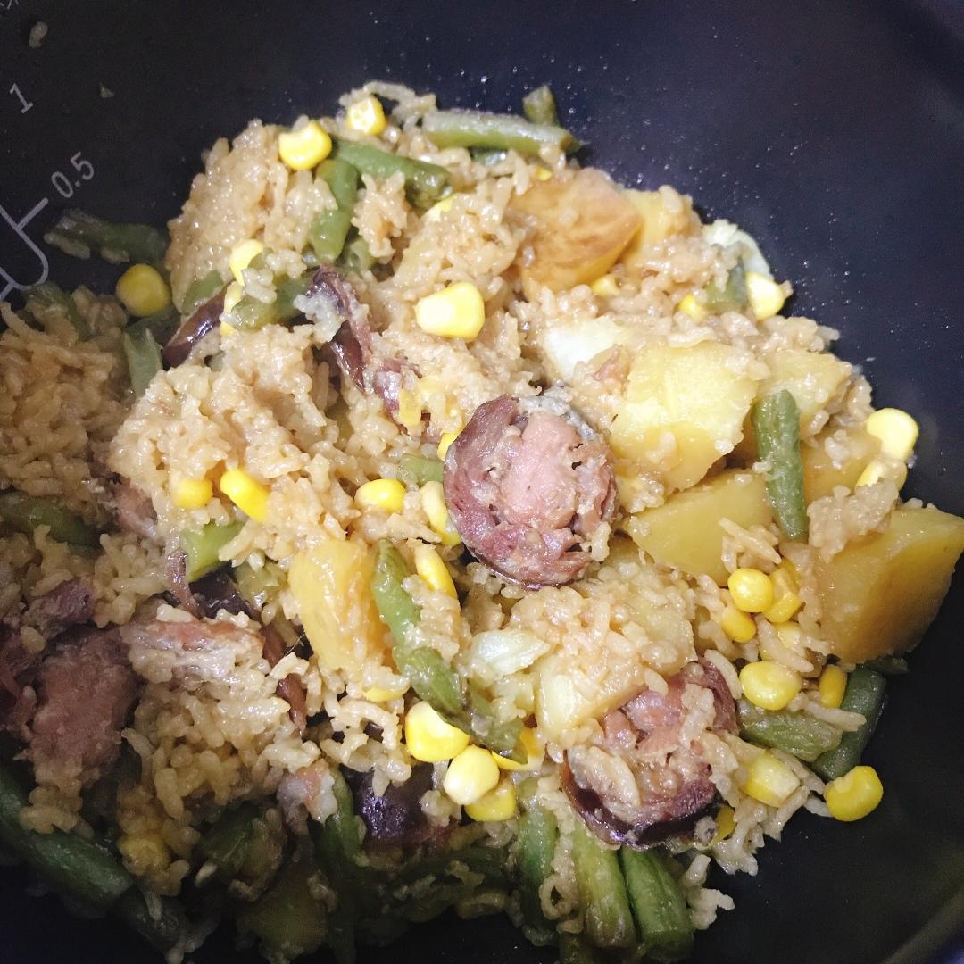 土豆焖饭（电饭锅版）