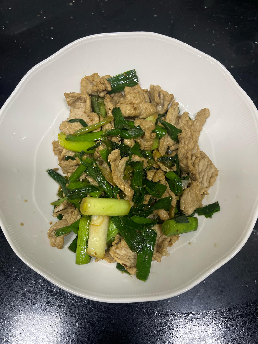 蒜苗小炒肉（超简单的）