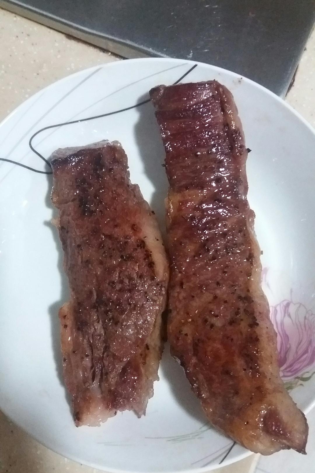 不会出错的牛排！附酱汁做法～
