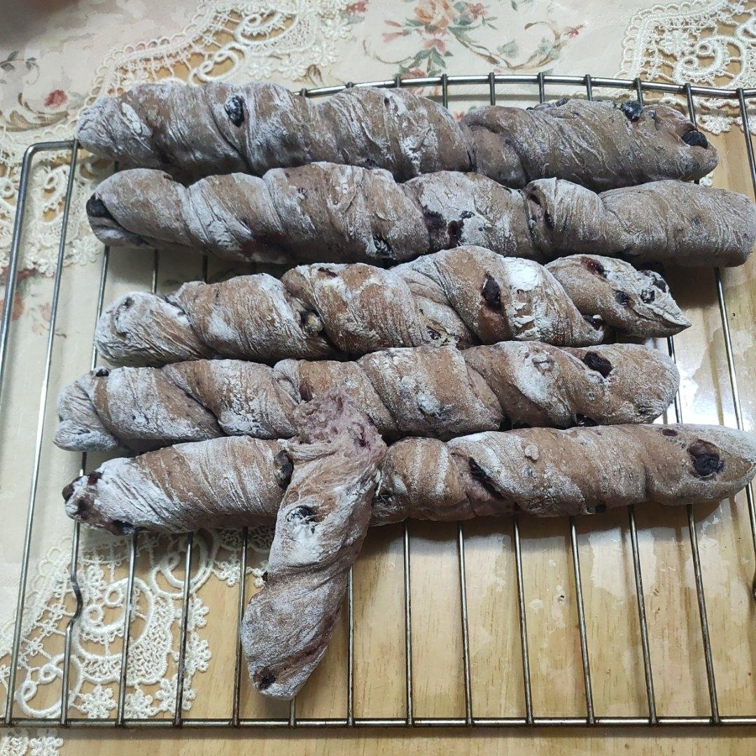 全麦蔓越莓核桃软欧包