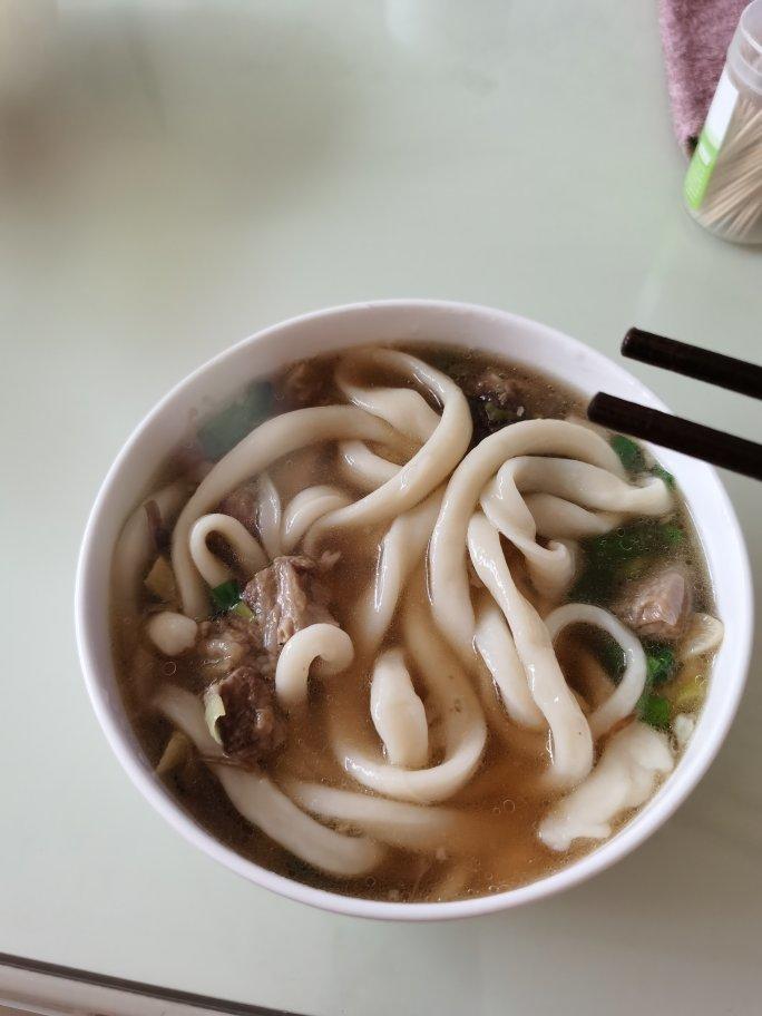 樱落如雪88做的自制拉面(拉条子)