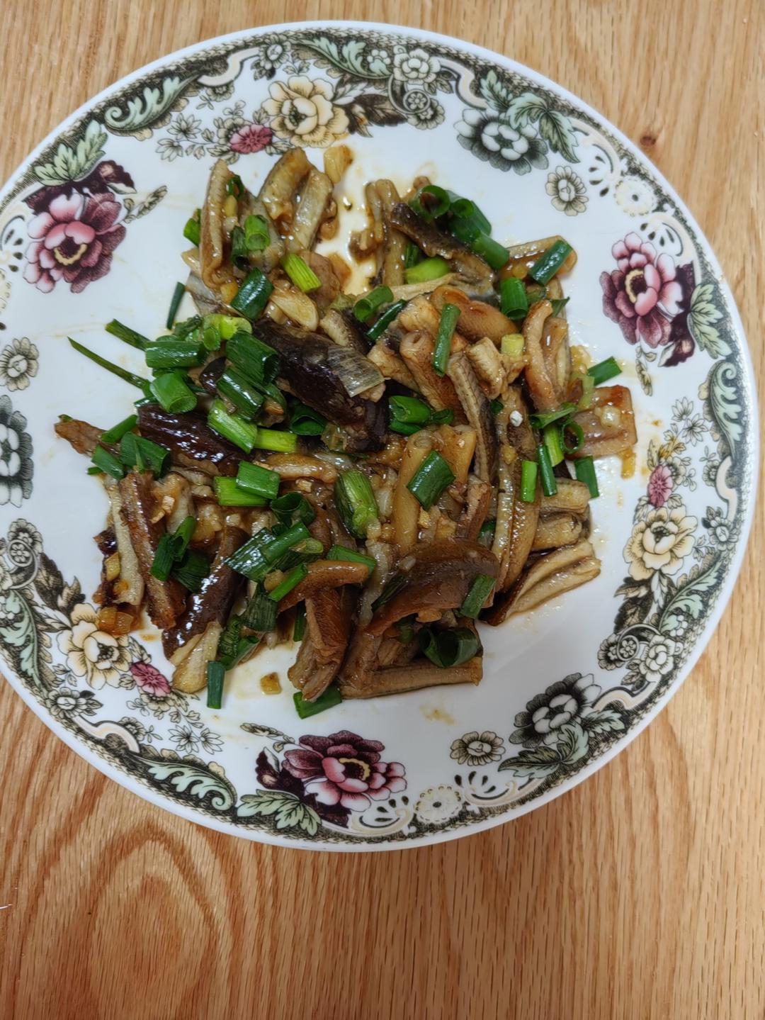 厨师长教你：“响油鳝丝”的家常做法，味道非常赞