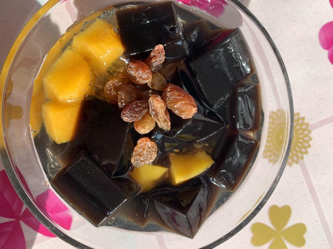 不能再简单的夏日甜品——芒果龟苓膏（附Q弹龟苓膏的超简单做法）