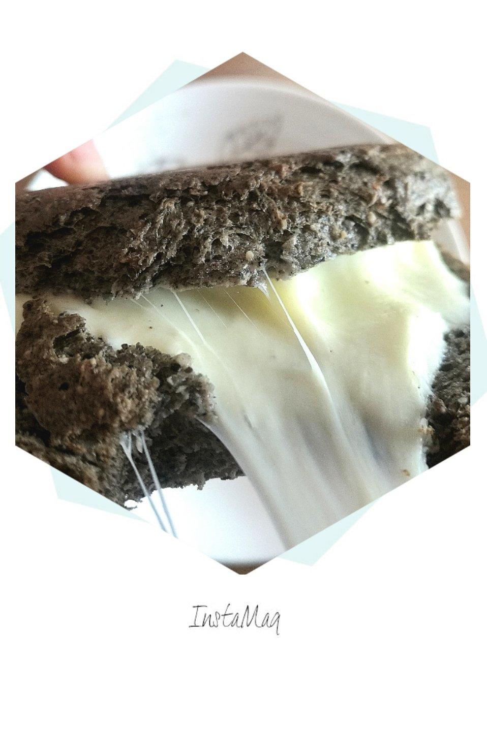 生酮黑芝麻椰蓉坚果吐司