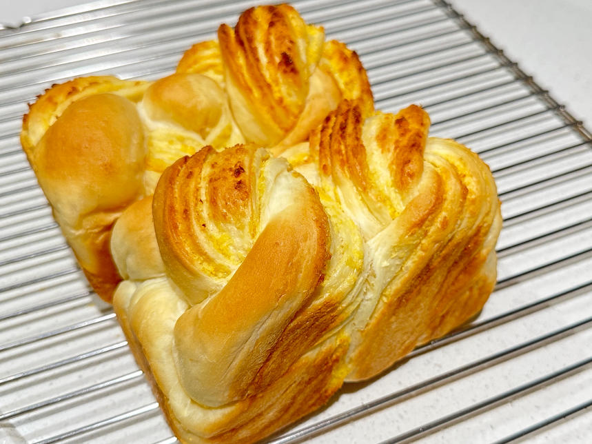 椰蓉满满吐司！幸福的味道。