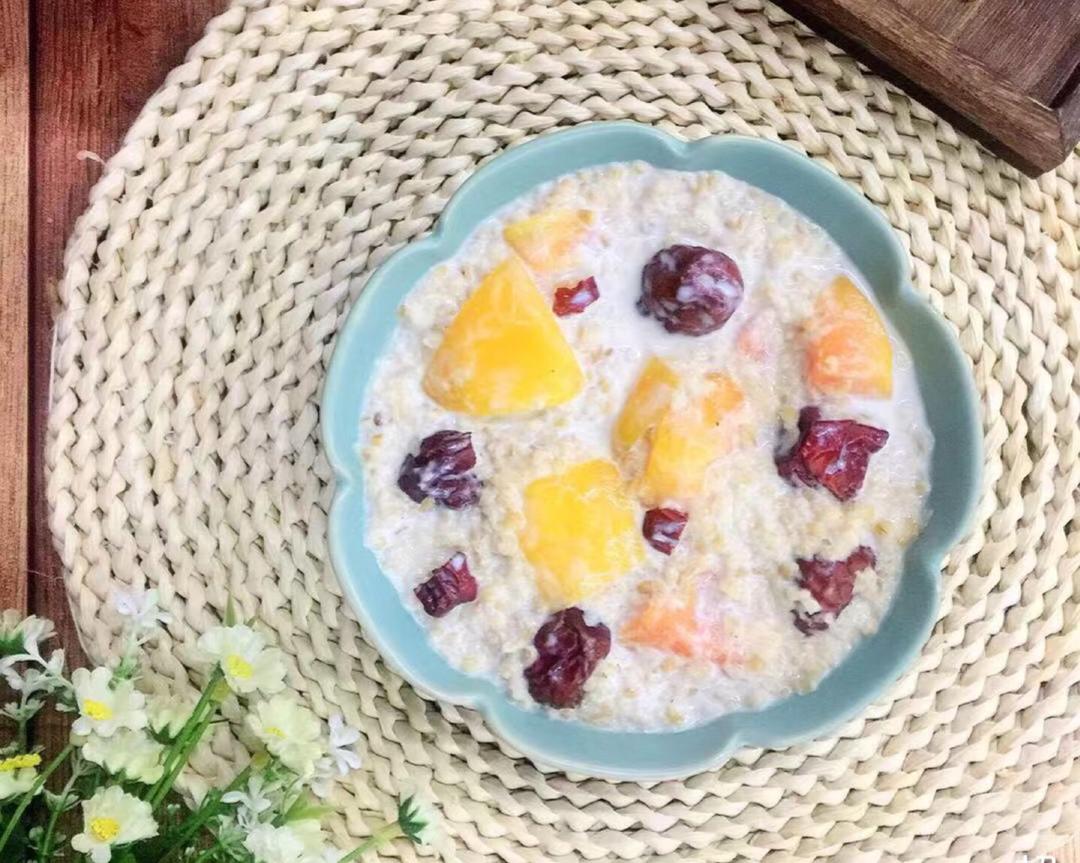 红枣木瓜牛奶燕麦粥——减肥又养颜的做法