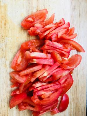 健康流食-番茄鸡蛋疙瘩汤的做法 步骤1