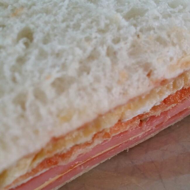 芝士火腿鸡蛋三文治