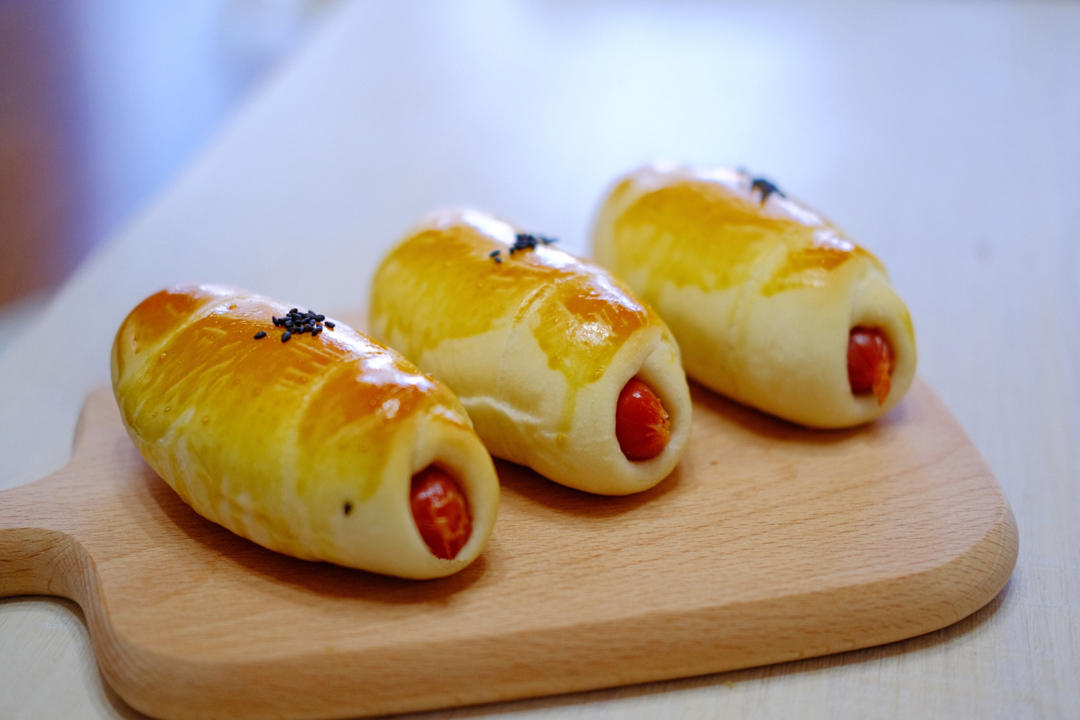 天使之城angela做的happy520蒜香火腿肠面包小热狗给无肉不欢的你孙