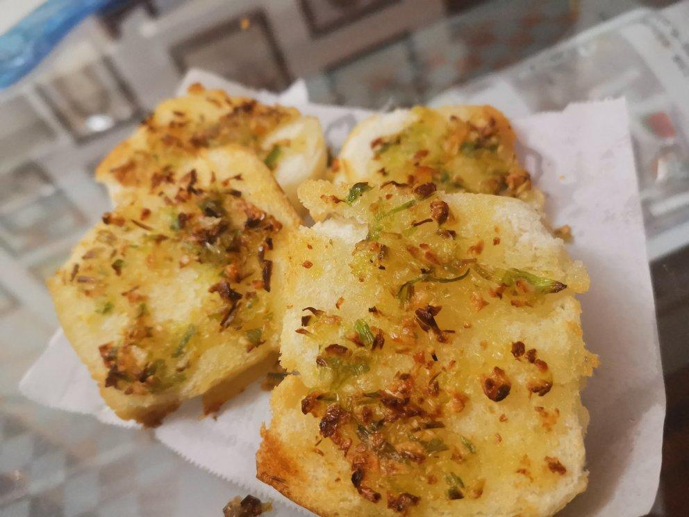 蒜香馒头片——九阳空气炸锅