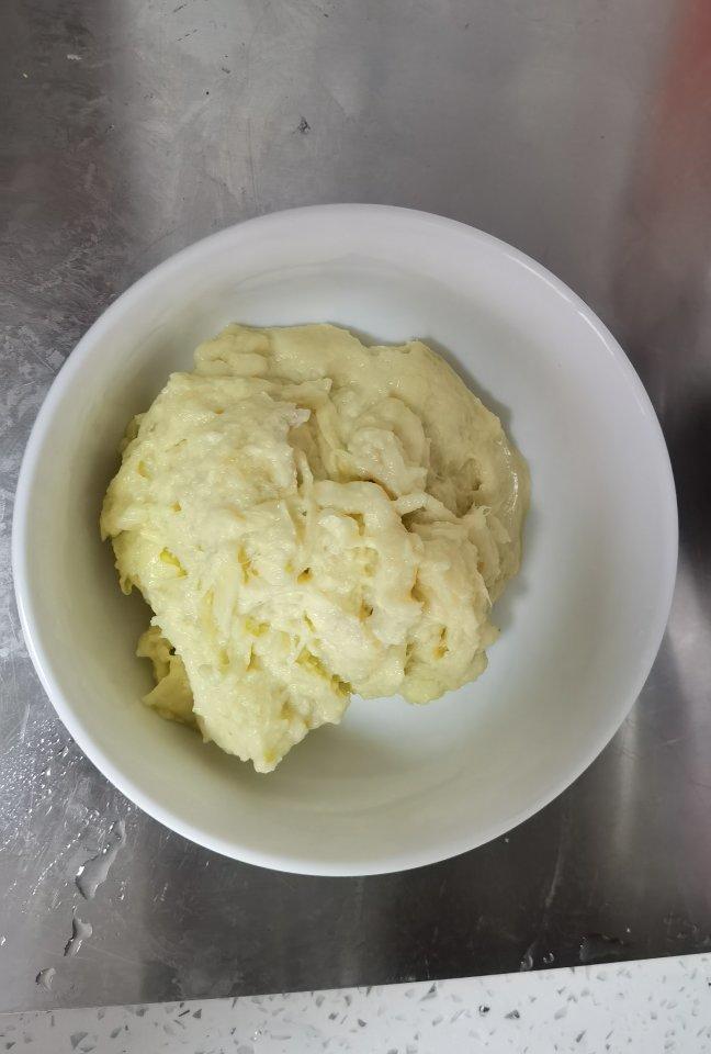 软噗噗的榴莲小餐包