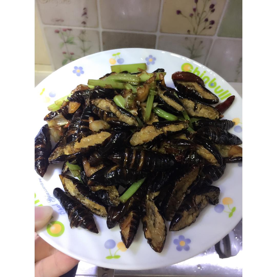 干煸蚕蛹