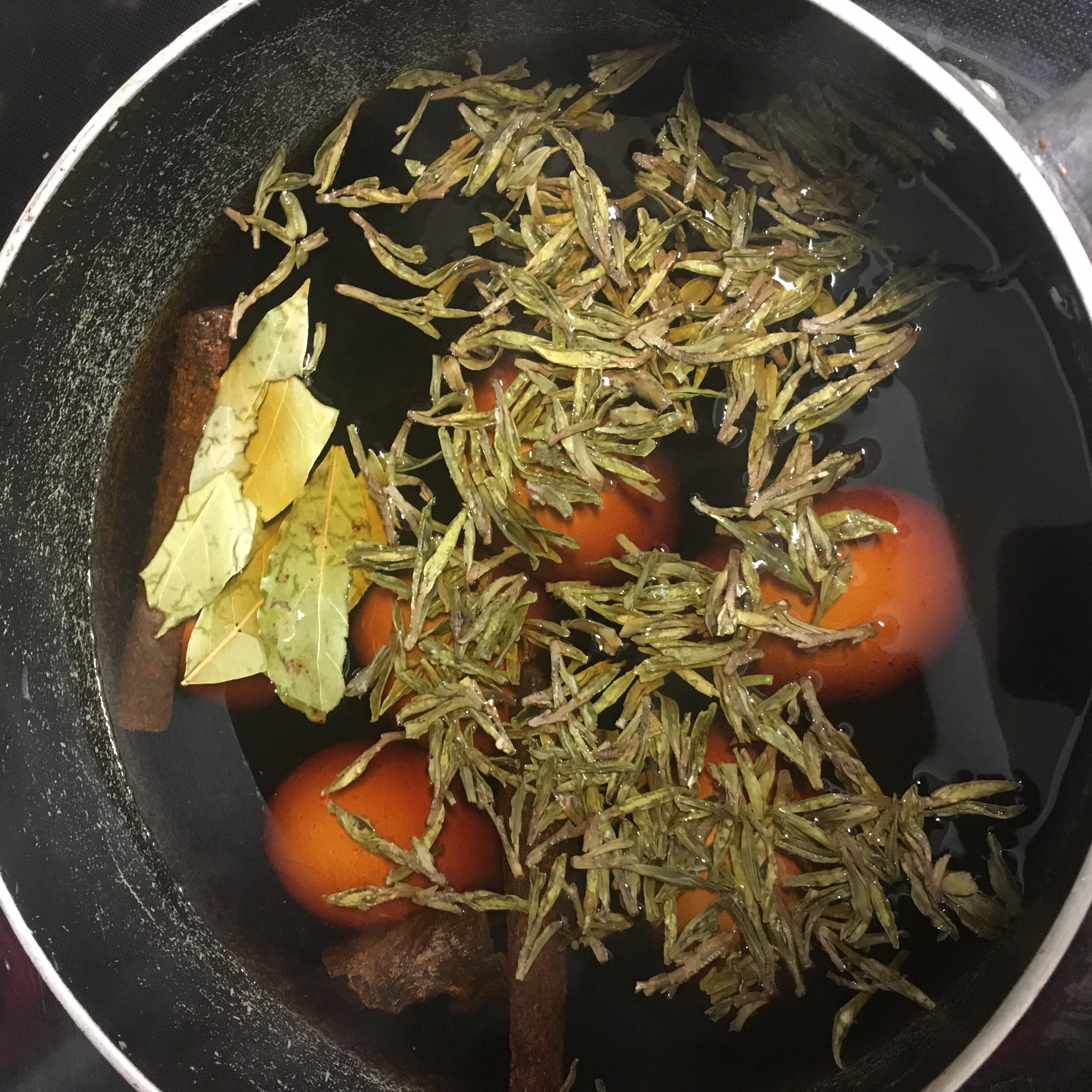 crock-pot慢炖锅煮茶叶蛋的做法 步骤2