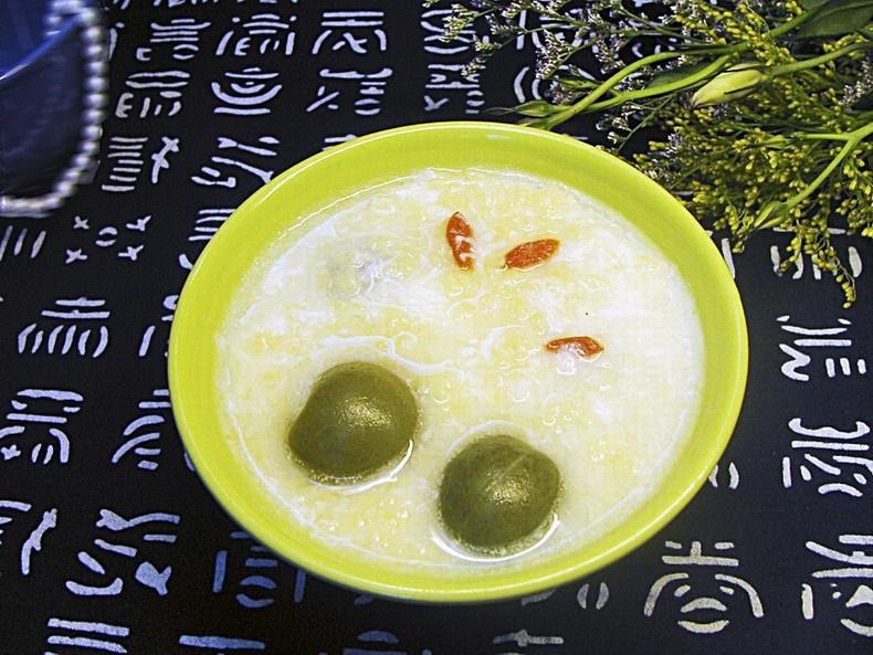 青梅酒酿的做法