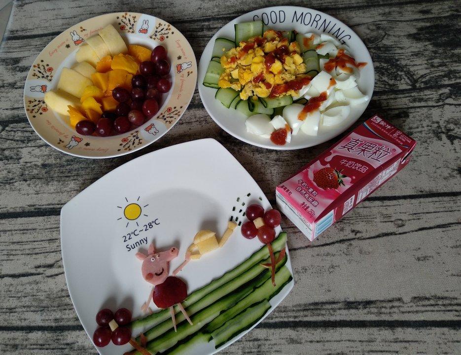 原创佩齐和乔治水果拼盘