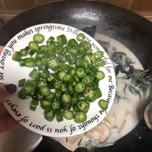 紫苏生鱼汤的做法 步骤12
