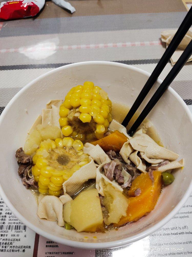 排骨玉米汤