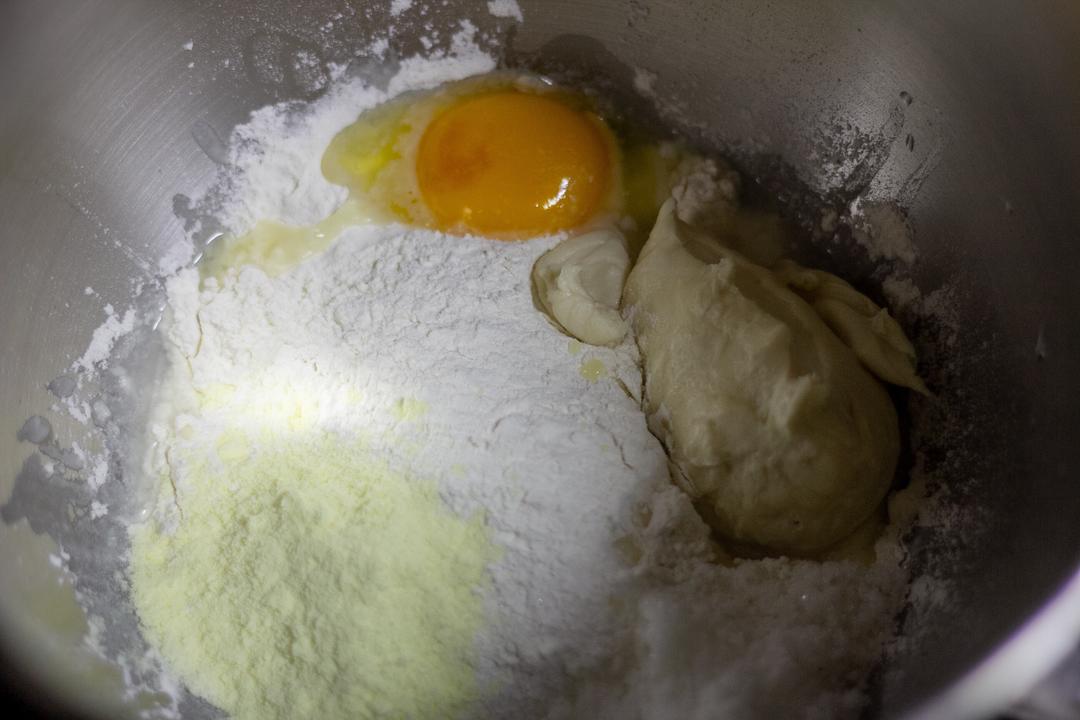 纯奶手撕吐司的做法 步骤1