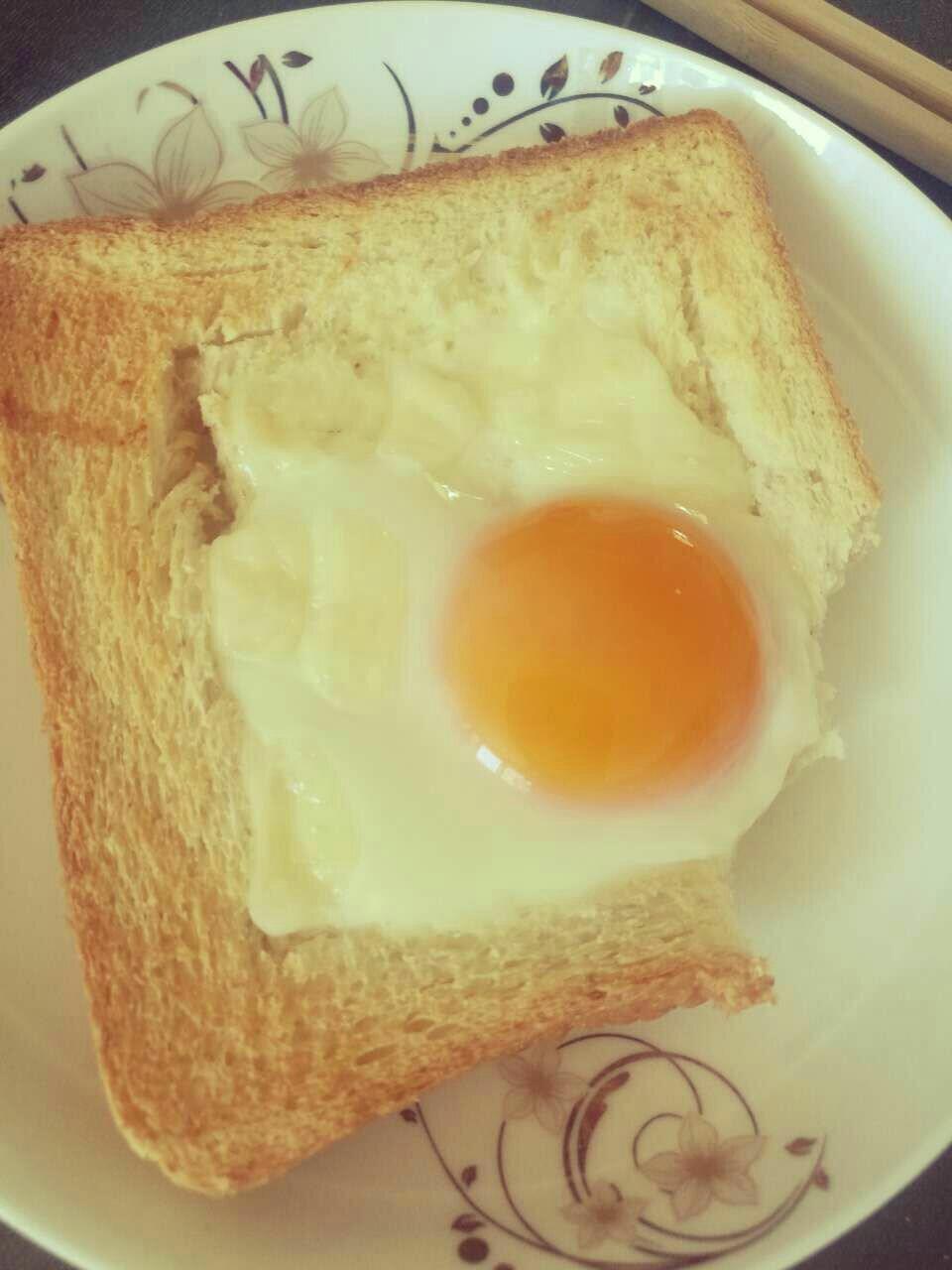 鸡蛋芝士烤吐司