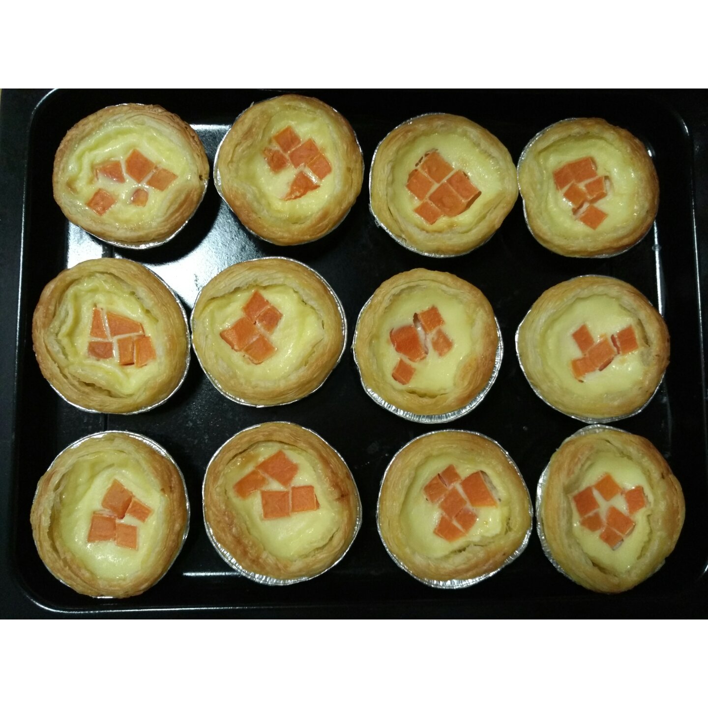 美味的简单快手的甜品黄桃蛋挞（不放淡奶油版）