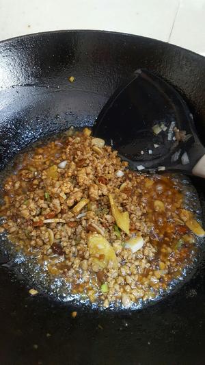 肉末土豆丁卤的做法 步骤5