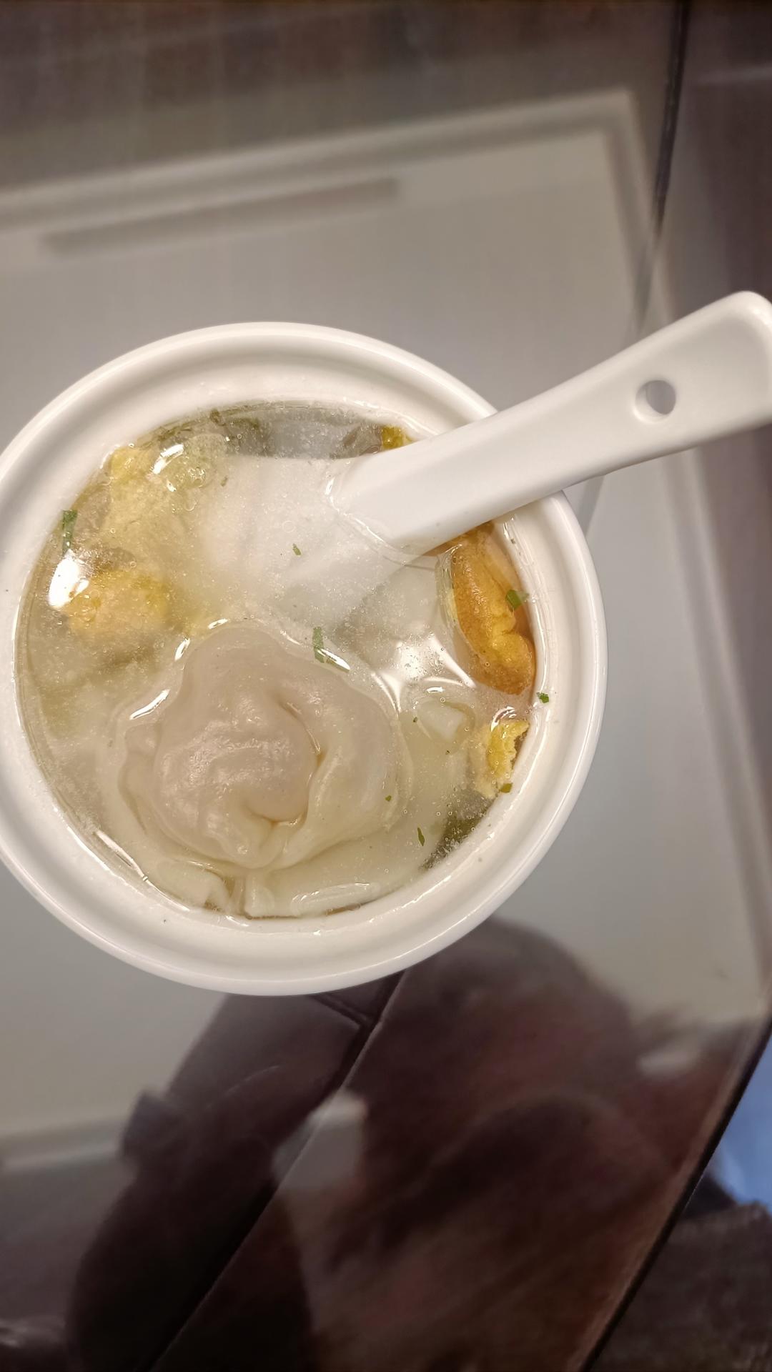 鲜肉馄饨 馄饨皮 馄饨汤底（附6种包法）